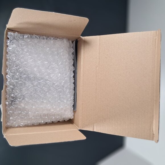 New Omron Blood Pressure Monitor Wireless 10 Series Upper Arm DR. Recommended - Picture 11 of 11